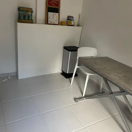2 Lits Double Et 1 Canape Lit Avec Piscine Exterieure Alojamento de Acomodação e Pequeno-almoço