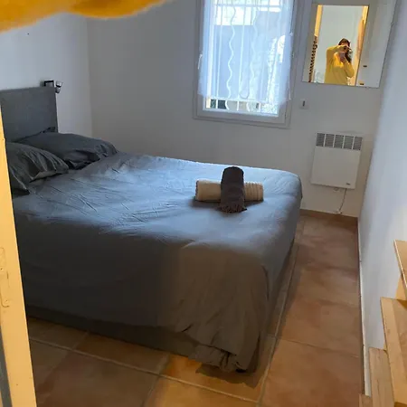 2 Lits Double Et 1 Canape Lit Avec Piscine Exterieure Alojamento de Acomodação e Pequeno-almoço