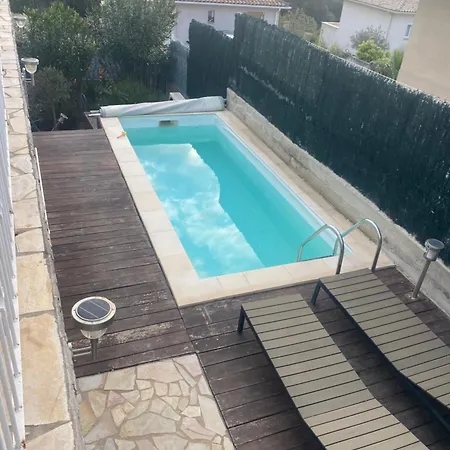 Alojamento de Acomodação e Pequeno-almoço 2 Lits Double Et 1 Canape Lit Avec Piscine Exterieure